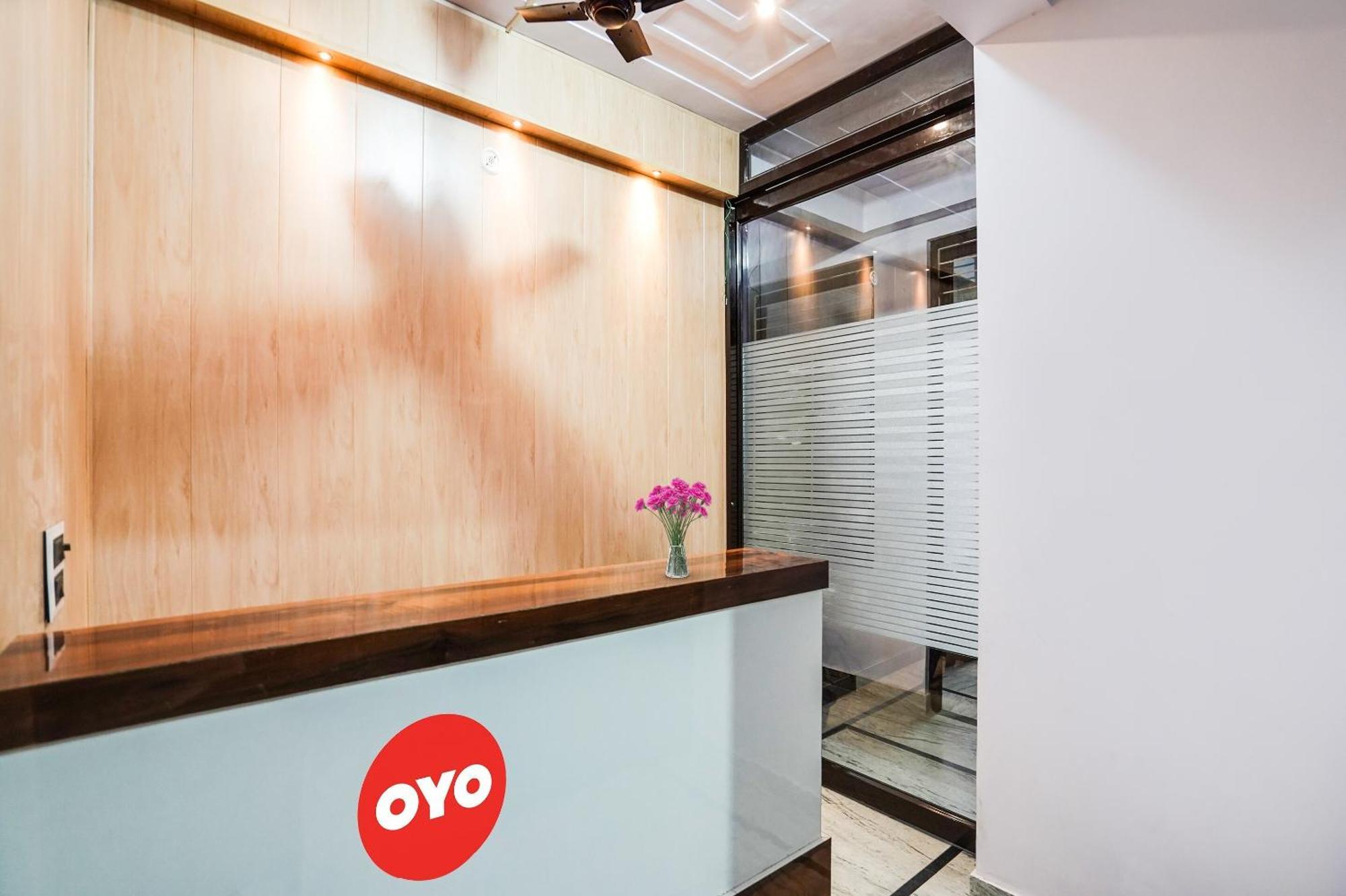Hotel O Ayurma Inn Chinhat Ngoại thất bức ảnh