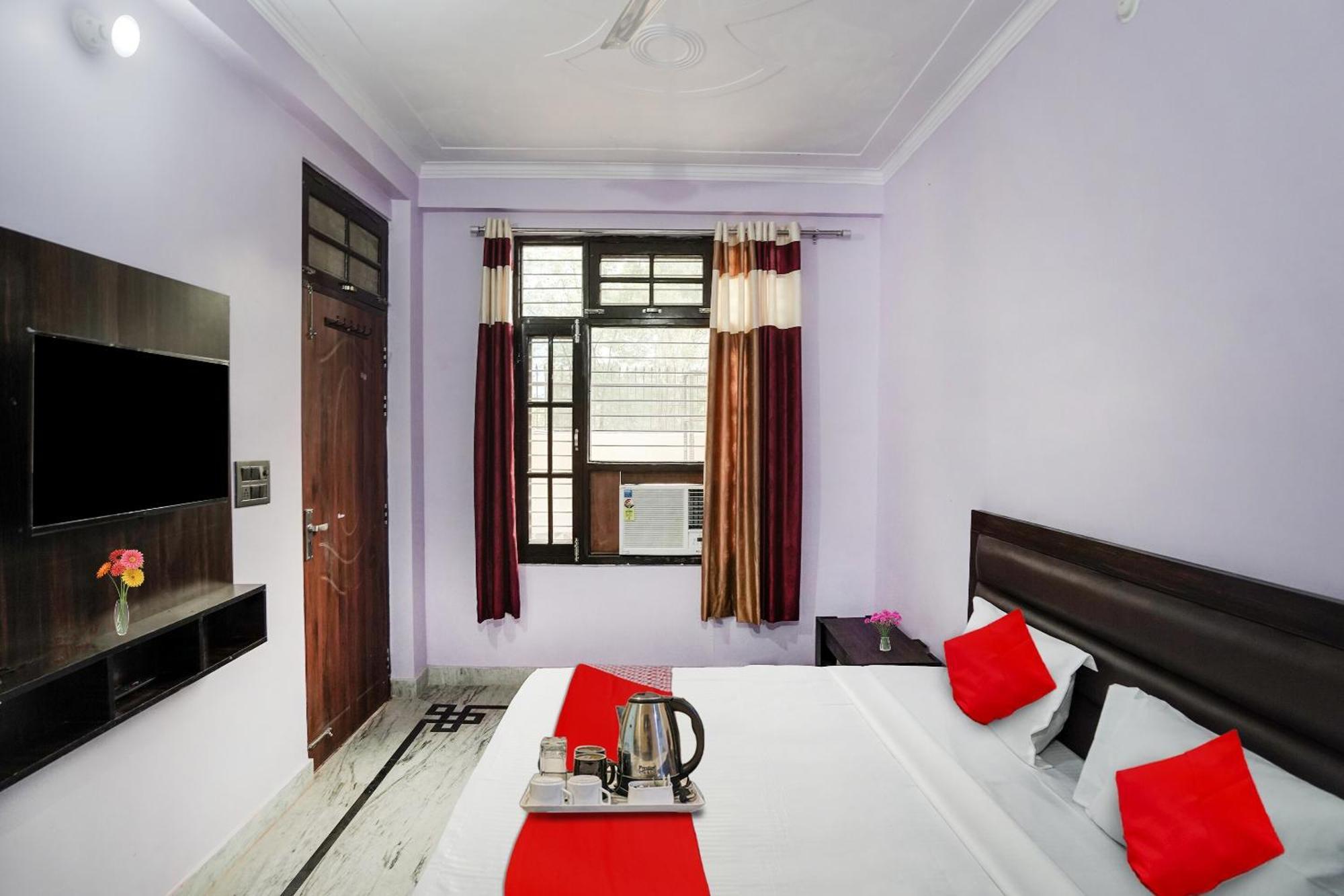 Hotel O Ayurma Inn Chinhat Ngoại thất bức ảnh