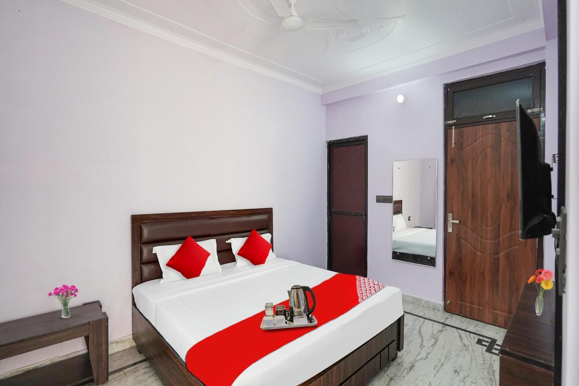 Hotel O Ayurma Inn Chinhat Ngoại thất bức ảnh