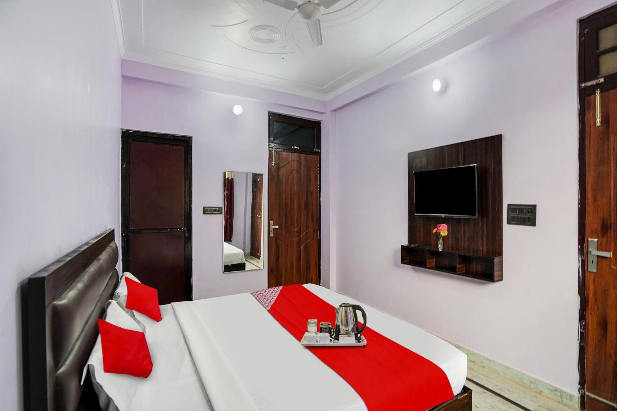 Hotel O Ayurma Inn Chinhat Ngoại thất bức ảnh